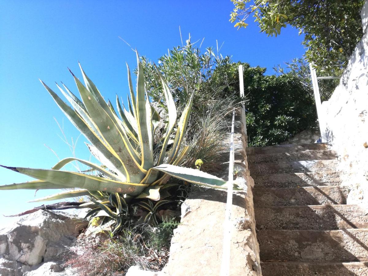 Beach House On The Cliff Затон Экстерьер фото